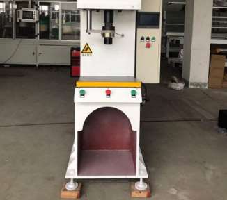 �ŷ������C(j��)����ϵ�y(t��ng)������