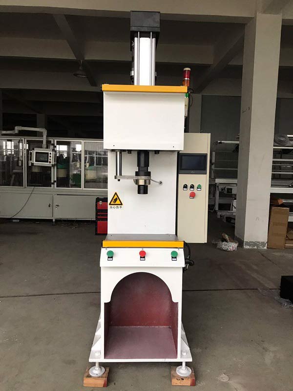 �ŷ������C